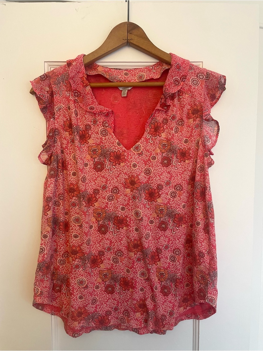 Lucky Brand Flutter Sleeve Coral Pink Floral Blouse | Large
